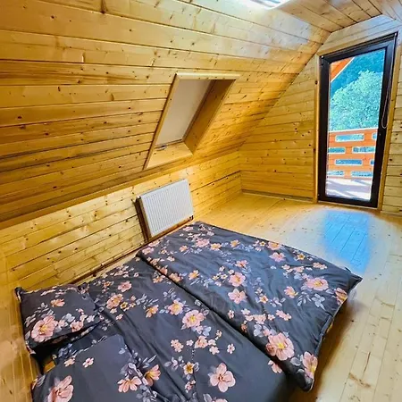 Din Lunca Chalet *
